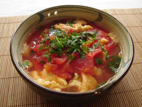 Tomaten-Eier-Suppe